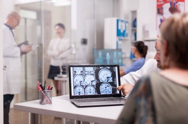 What treatments are offered by the Best Neurologist Specialist in Faridabad at Dr. Saurabh Sultania?